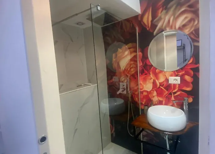 Secret 3* مولفيتا